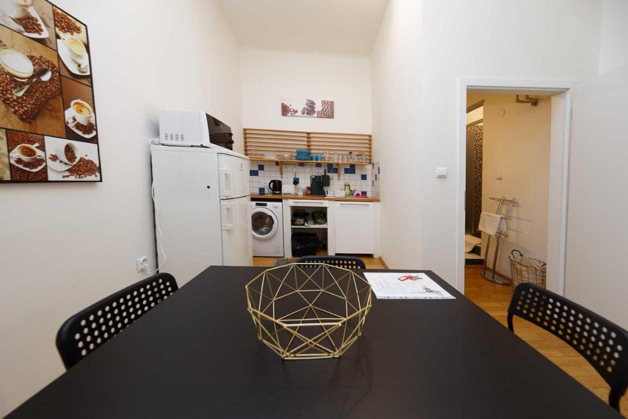 Peter'S Tower Apartments Πράγα Εξωτερικό φωτογραφία