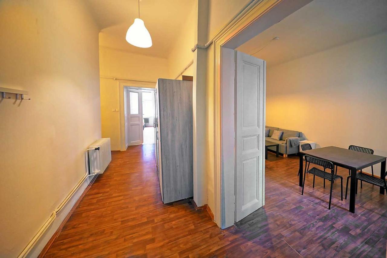 Peter'S Tower Apartments Πράγα Εξωτερικό φωτογραφία