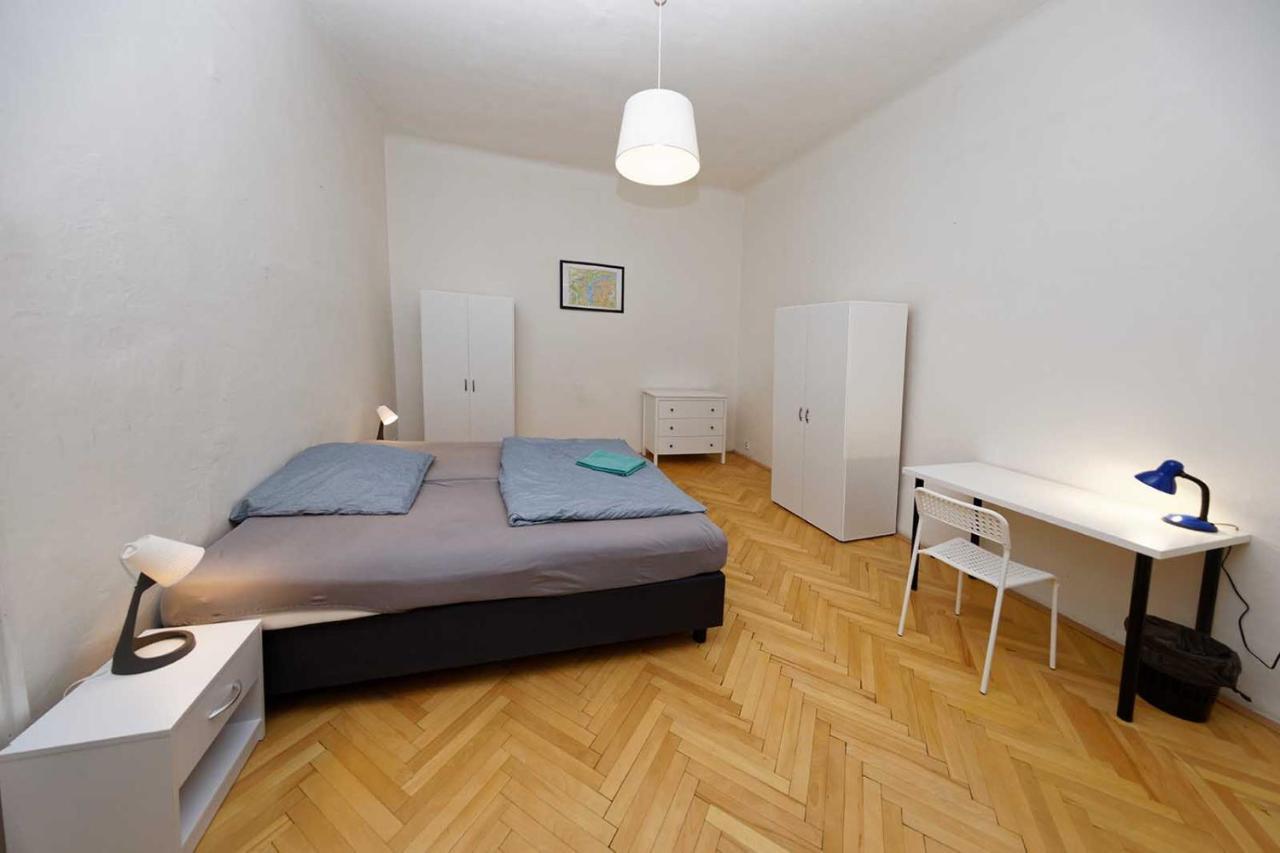 Peter'S Tower Apartments Πράγα Εξωτερικό φωτογραφία
