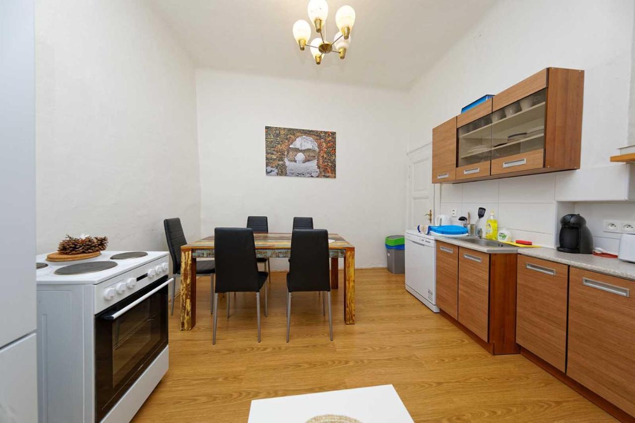 Peter'S Tower Apartments Πράγα Εξωτερικό φωτογραφία