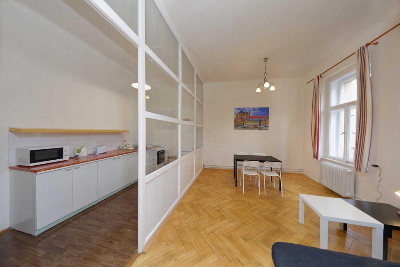 Peter'S Tower Apartments Πράγα Εξωτερικό φωτογραφία