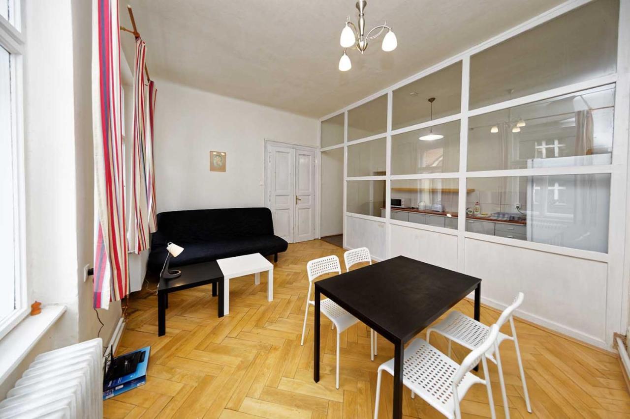 Peter'S Tower Apartments Πράγα Εξωτερικό φωτογραφία
