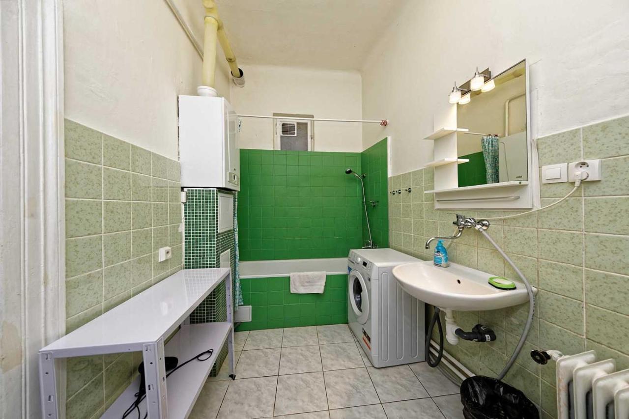 Peter'S Tower Apartments Πράγα Εξωτερικό φωτογραφία