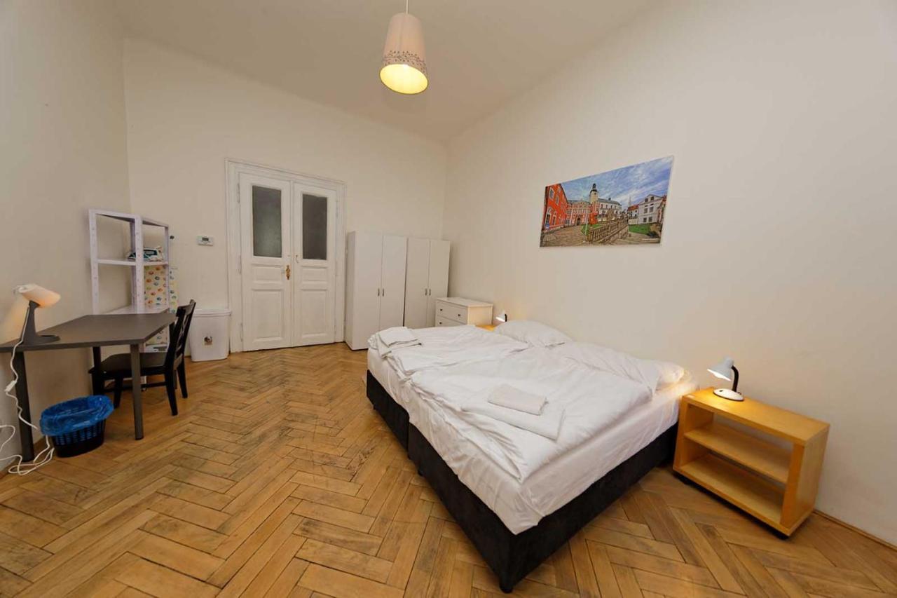 Peter'S Tower Apartments Πράγα Εξωτερικό φωτογραφία