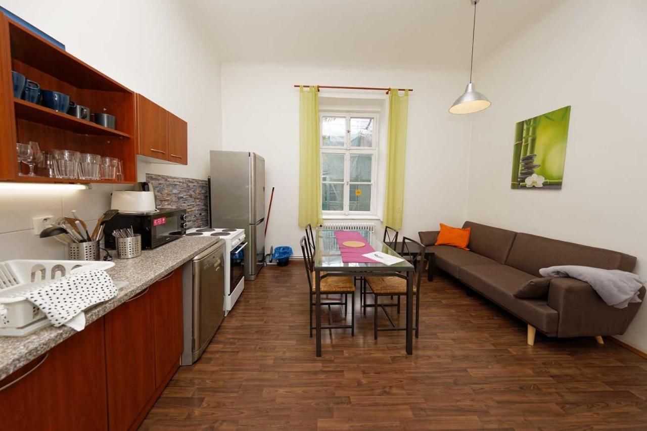 Peter'S Tower Apartments Πράγα Εξωτερικό φωτογραφία